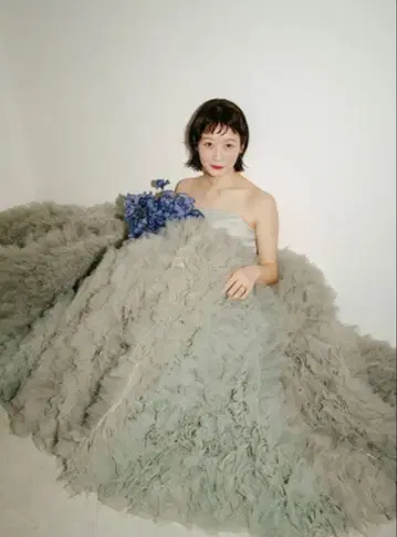 dressproduction 볼륨 프릴 스트랩리스 드레스 W328