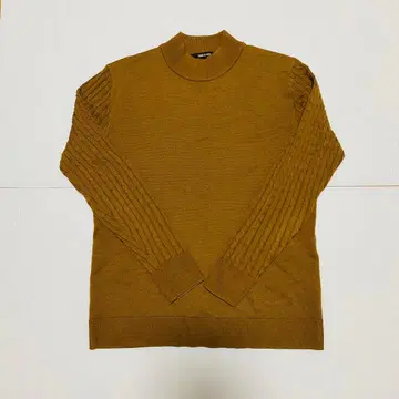 COMME CA MEN 브라운 모크넥 니트