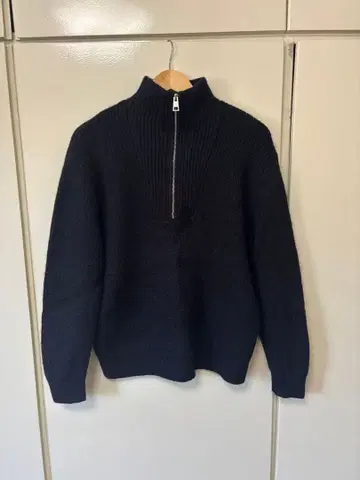 네이비 하이넥 니트 스웨터 지퍼 포함
