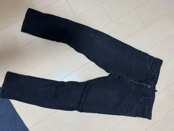 DSQUARED2 블랙 데님 50