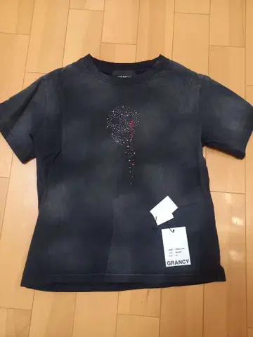 GRANCY 스컬 큐빅 디자인 티셔츠 블랙 S