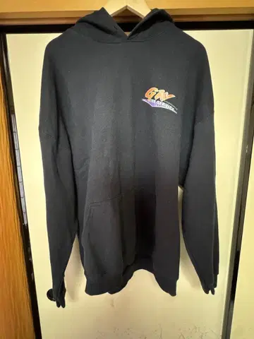 GW TIRE SERVICE 블랙 후드티