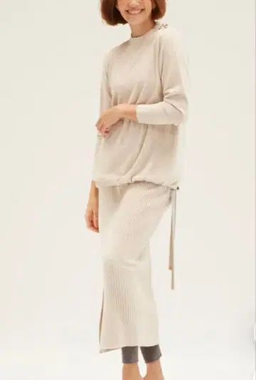 두클라쎄 DoCLASSE Nukle 수플레 리브 스커트