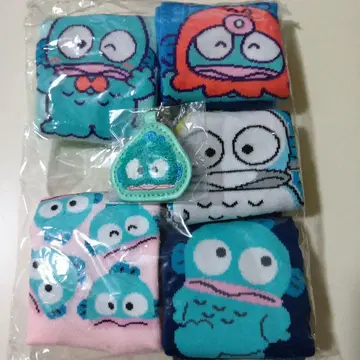 산리오 사가 자수 키링 양말 한교동