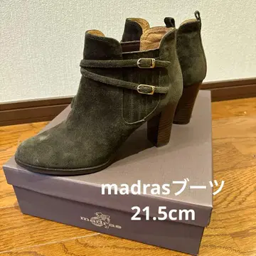 올리브 그린 스웨이드 버클 앵클부츠