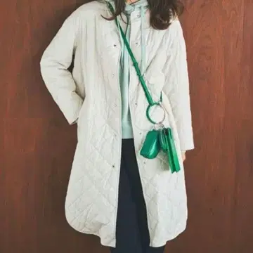 23구 노카라 다이아 퀼팅 롱 코트 화이트 빅 사이즈 48