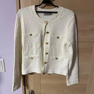 M-PREMIER COUTURE 화이트 가디건 38