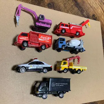 토미카 작업 자동차 묶음 판매 도로 유지 작업 코카콜라 고마츠 믹서기 등