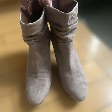 카네마츠 스웨이드 하이힐 부츠