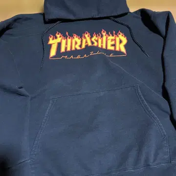 THRASHER 프레임 로고 블랙 후디