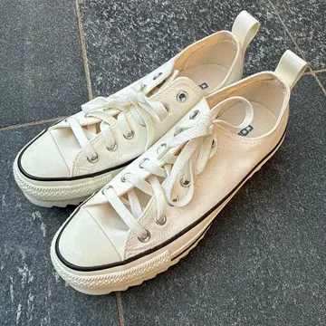 CONVERSE ALL STAR 화이트 스니커즈