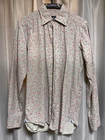 꽃무늬 긴팔 셔츠 베이지