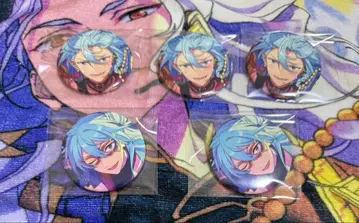 앙스타 히비키 와타루 캔뱃지 묶음 판매