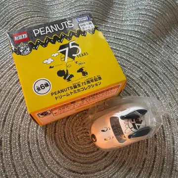스누피 카 PEANUTS 탄생 75주년 기념 드림 토미카 컬렉션