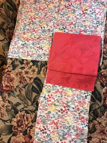 정장에 딱! 축복받은 행운의 물건 패턴 가득! 기모노