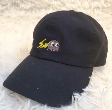 블랙 자수 야구 모자