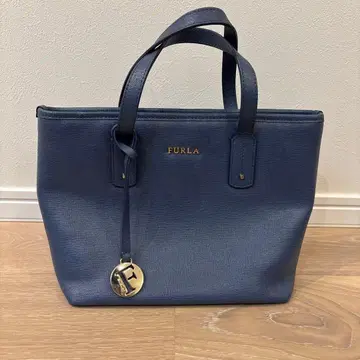 FURLA 네이비 토트백 소형