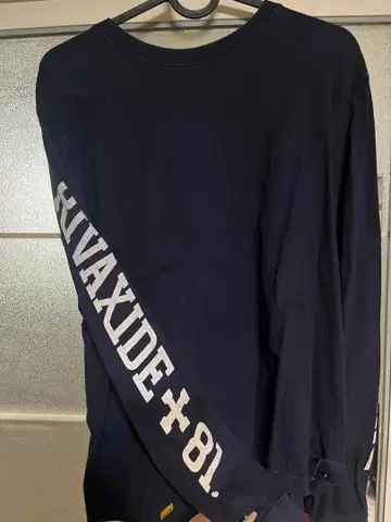 MAAD RIVAXIDE 롱 슬리브 티셔츠 네이비 ZAKAI