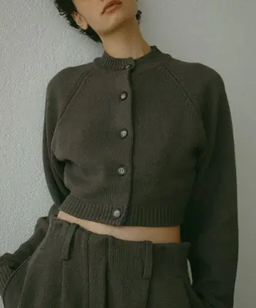 ETRE TOKYO 하이넥 컴팩트 니트 가디건 미사용