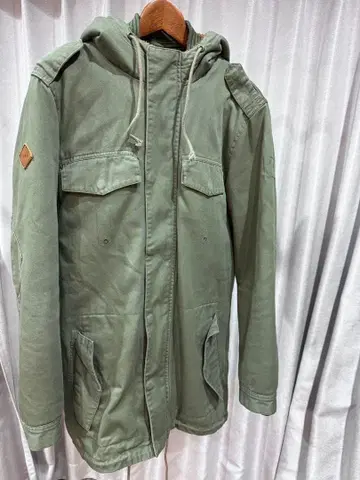[ TCSS ] 올리브 그린 밀리터리 후드 부착 자켓
