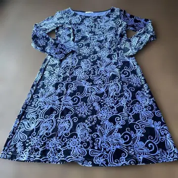 스포티프 꽃무늬 긴팔 원피스