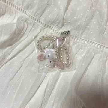 산리오 화이트 프릴 시크릿 스트랩 차미키티 키링