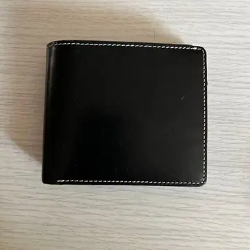 [ 새상품급 ] British Green 블랙 가죽 접이식 지갑