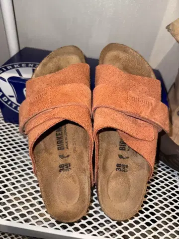 버켄스탁 스웨이드 샌들 38