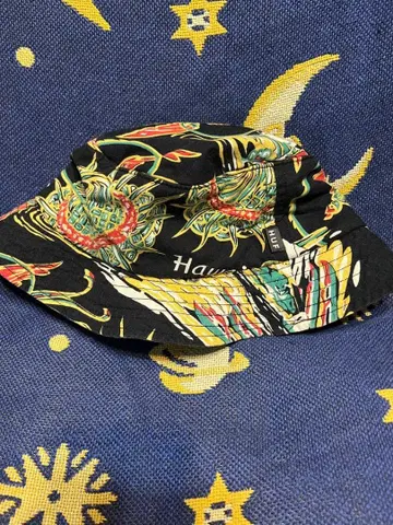 컬러풀 드래곤 패턴 버킷 햇 HUF