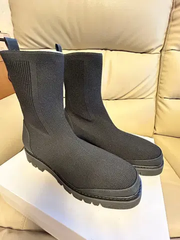 [새상품] 니트 부츠 L 사이즈 외반모지인 분에게도 추천합니다