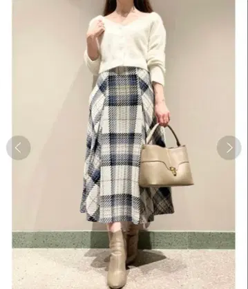 스나이델 로빙 체크 미디 스커트