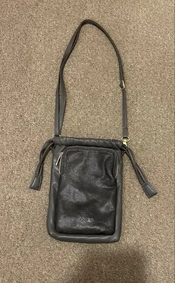 무민 무늬 미니백