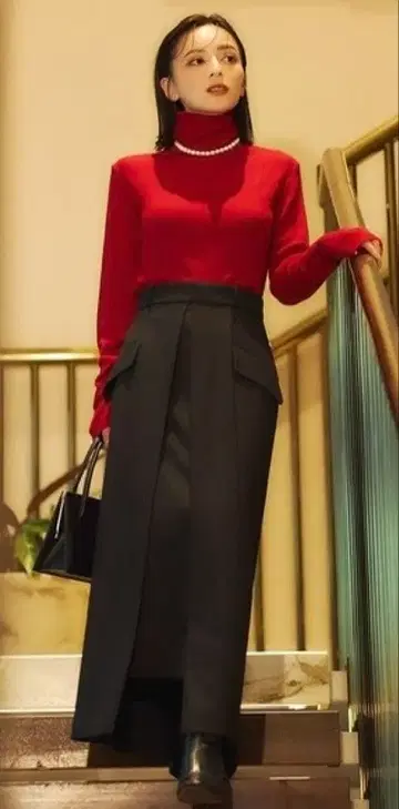 아뉴앙스 하이 게이지 울 핏 립 터틀 니트 레드