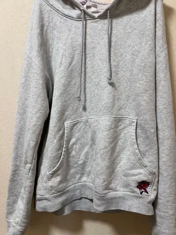 그레이 후드 부착 후드티 컬러풀 자수