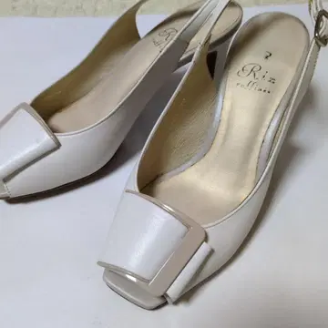 Riz raffinee 화이트 슬링백 펌프스