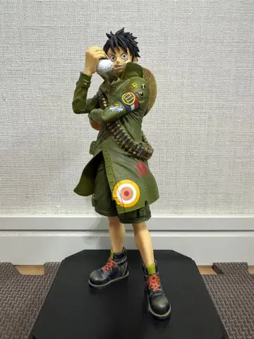 원피스 루피 피규어