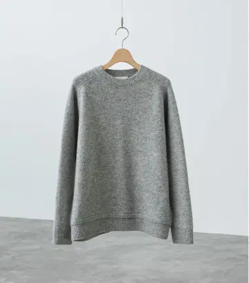 그레이 크루넥 니트 스웨터