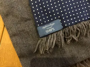 [ SHIPS ] 리버서블 스톨 헤링본 x 도트 무늬