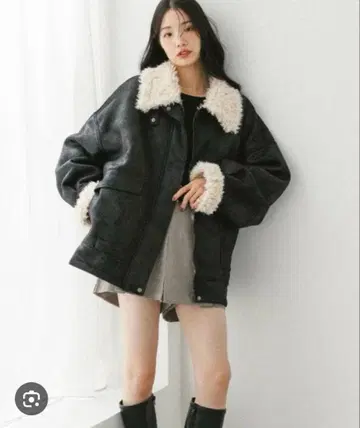 미사용 새상품 택 포함 Heather 퍼 컬러 BIG 무스탕 자켓