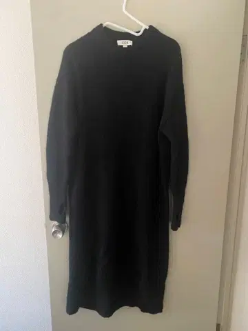 COS 알파카 니트 원피스 블랙