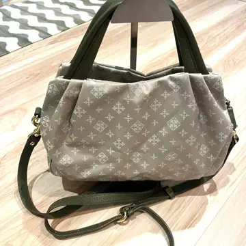 russet 그레이와 카키의 토트백 모노그램 다기능