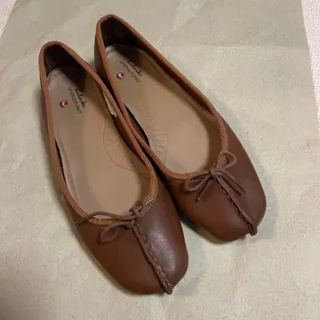 클락스 프레클 아이스 브라운 UK3