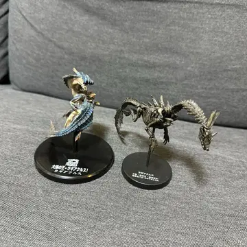 해룡 라기아크루스 화석 피규어 몬스터 헌터 3