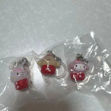 키티 폼폼푸딩 마이멜로디 딸기 마크 액세서리