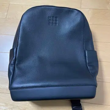 몰스킨 클래식 가죽 백팩
