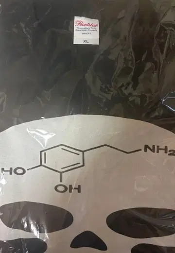 탑 시크릿 맨 도파민 중독, 에비스에서 죽다 T셔츠 한정품