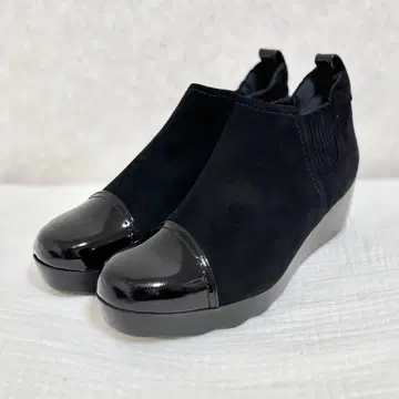 [새상품] 힐즈아베뉴 웨지솔 에나멜 절개 부츠 부티