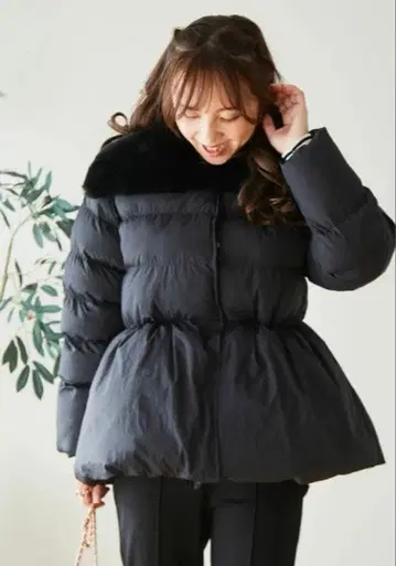 최종 가격 인하 Myu 퍼 포함 블랙 다운 자켓 SM 사이즈