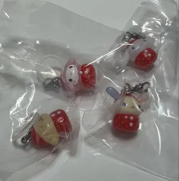 딸기 메지루시 액세서리 산리오 캐릭터즈 4개 세트