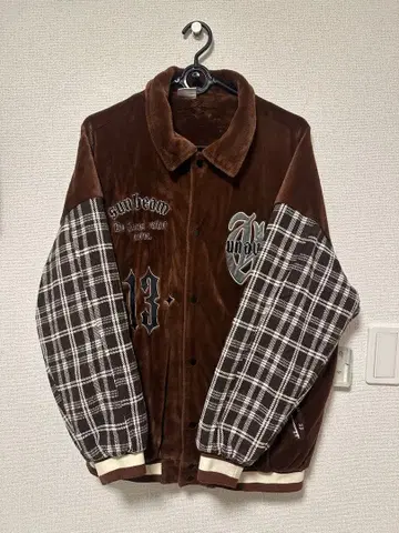 HOOK 후크 브라운 벨로아 바시티 자켓 체크 무늬 소매